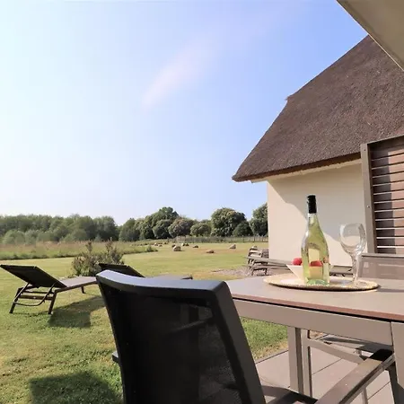 Wreecher Idyll 18 - Grosszugies Mit Terrasse Und Garten - Hunde Willkommen Путбус