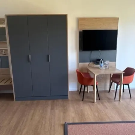 Отель Wreecher Idyll 18 - Grosszugies Mit Terrasse Und Garten - Hunde Willkommen Путбус